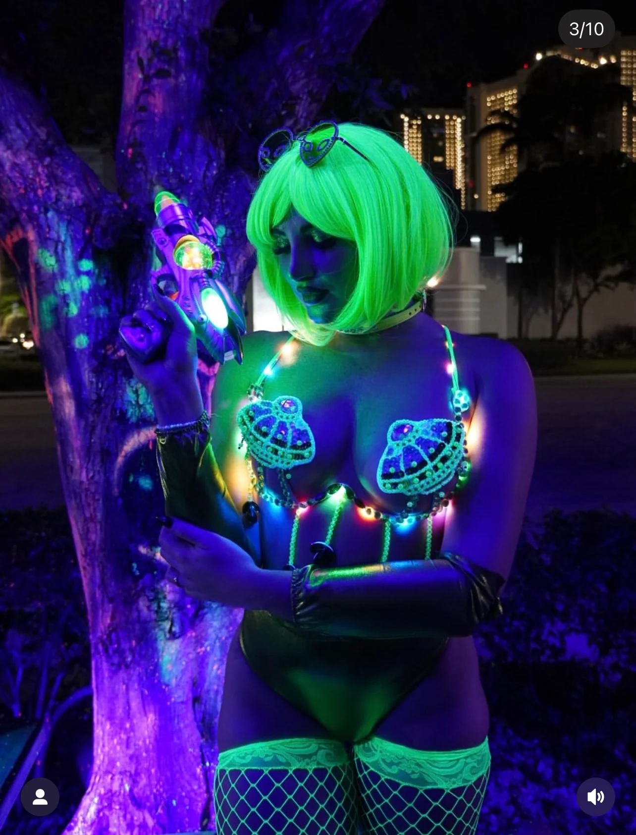 Alien Super Girl Styled For you - Image 2