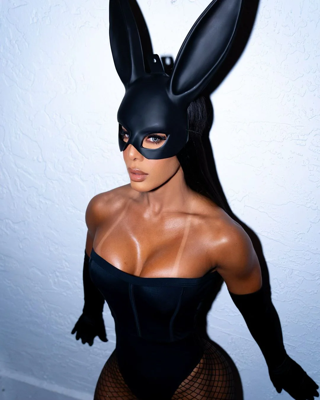 Classy Bunny Costume Playthings Exclusive - Image 2