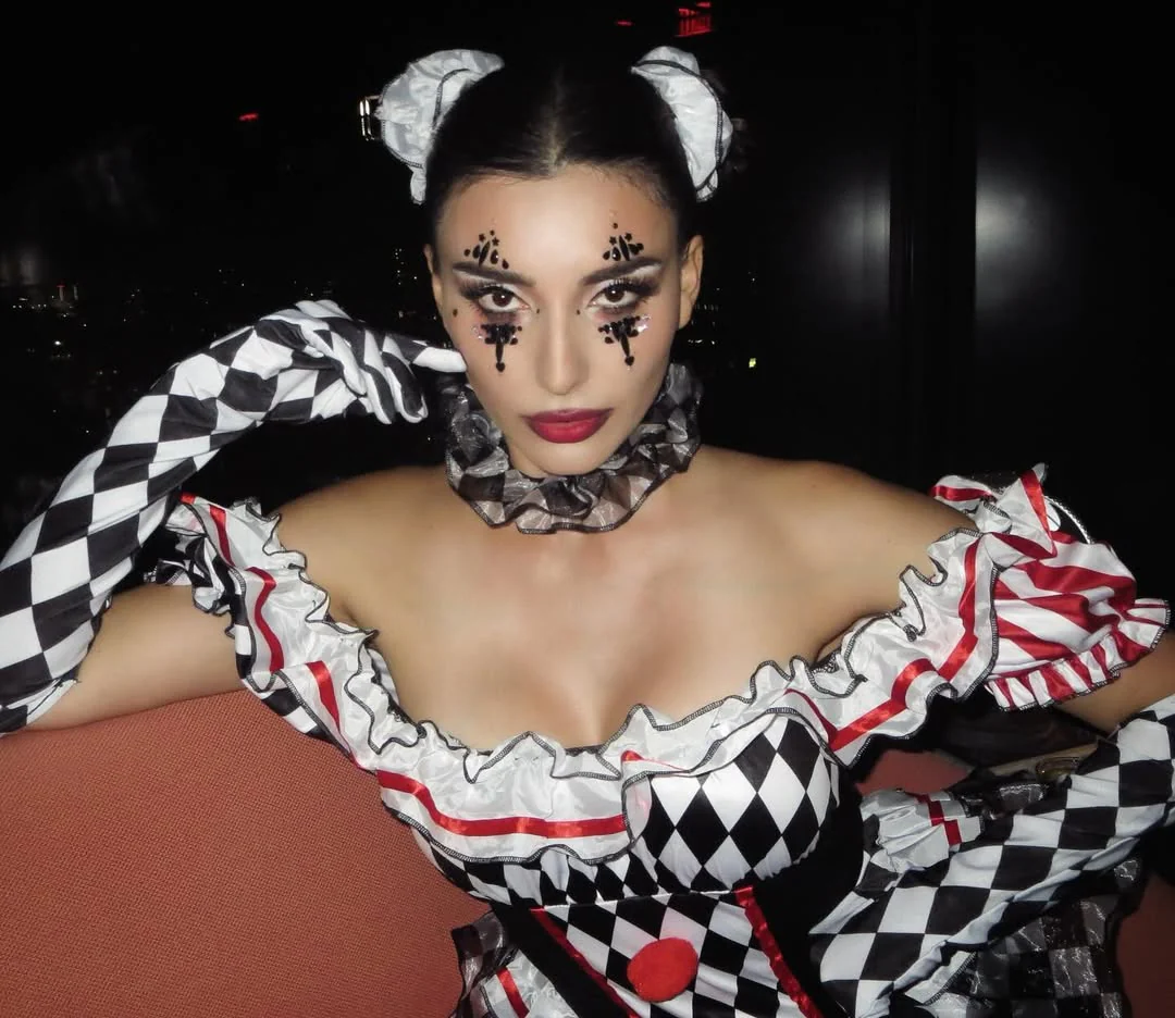 Styled Cute Harlequin Clown - Image 3