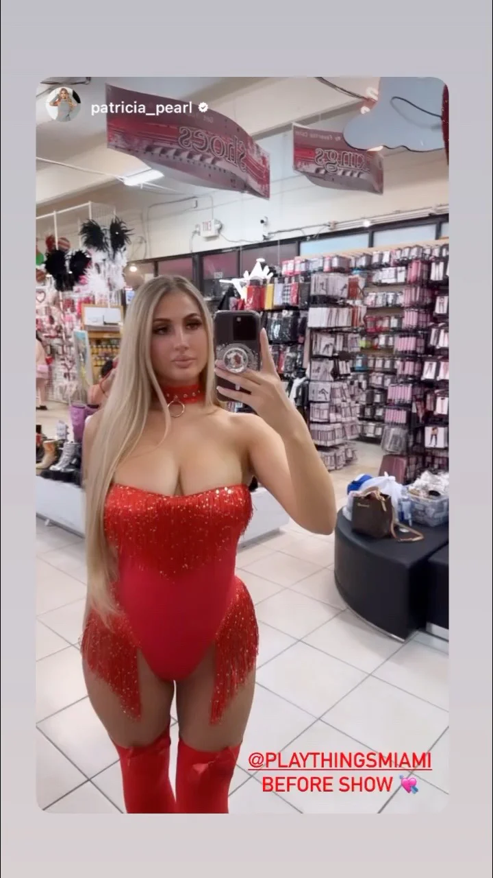 Exclusive Red Runway Angel by Playthings - Image 2