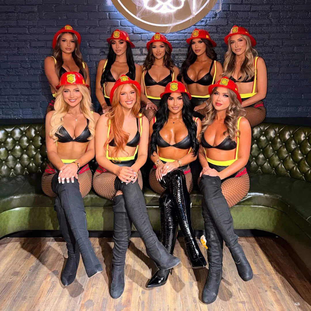 Fire Chief Exclusive Costume by Playthings - Image 10