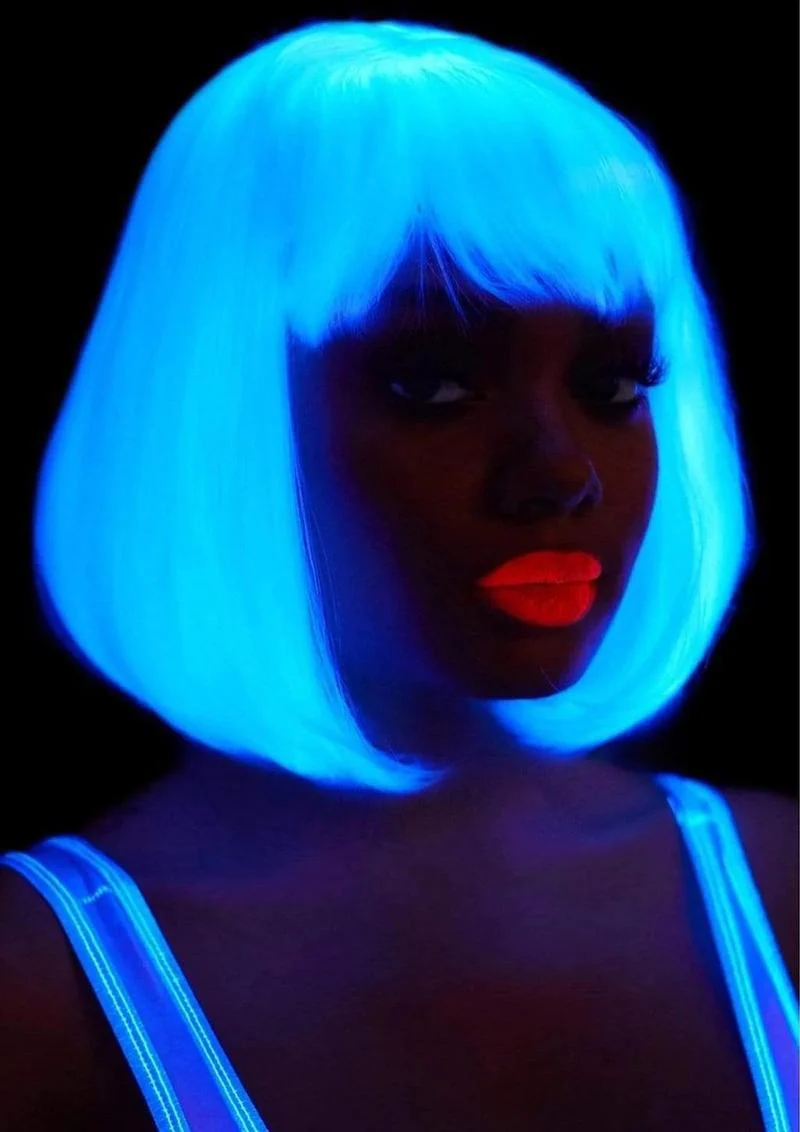 Leg Avenue Pearl Short Natural Bob Wig - Image 2