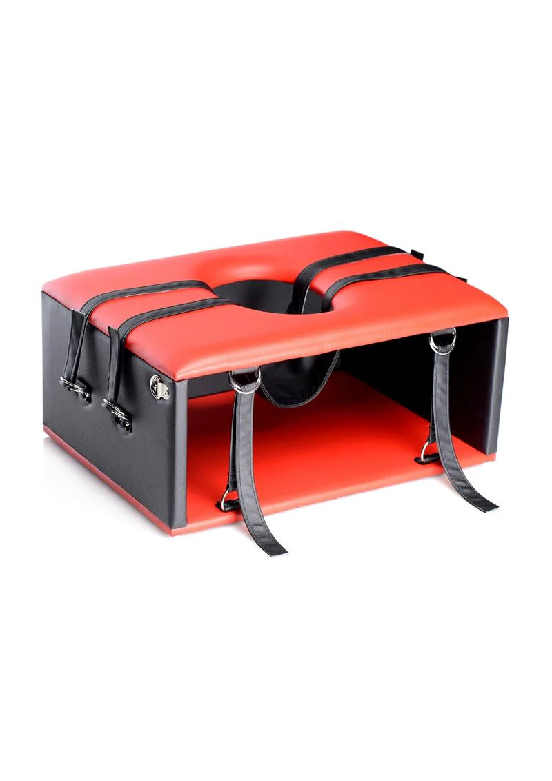 Master Series Queening Chair - Image 2