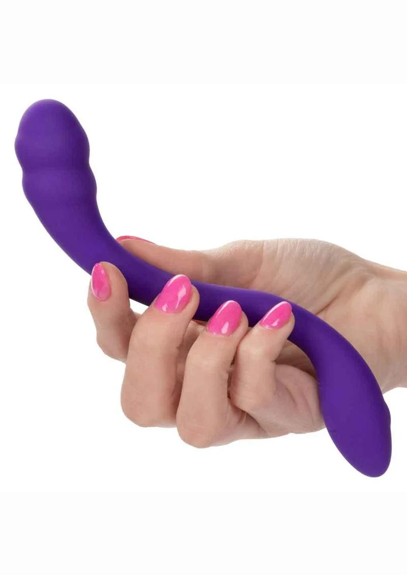 Pretty Little Wands Charmer Rechargeable Silicone Vibrator - Image 4