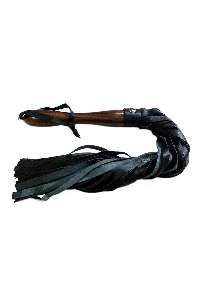 Rouge Wooden Handle Leather Flogger - Image 2