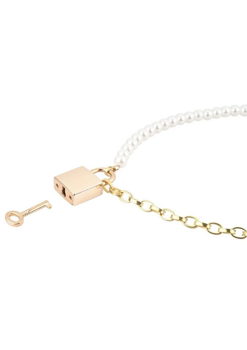 Sex and Mischief Pearl Day Collar - Image 4