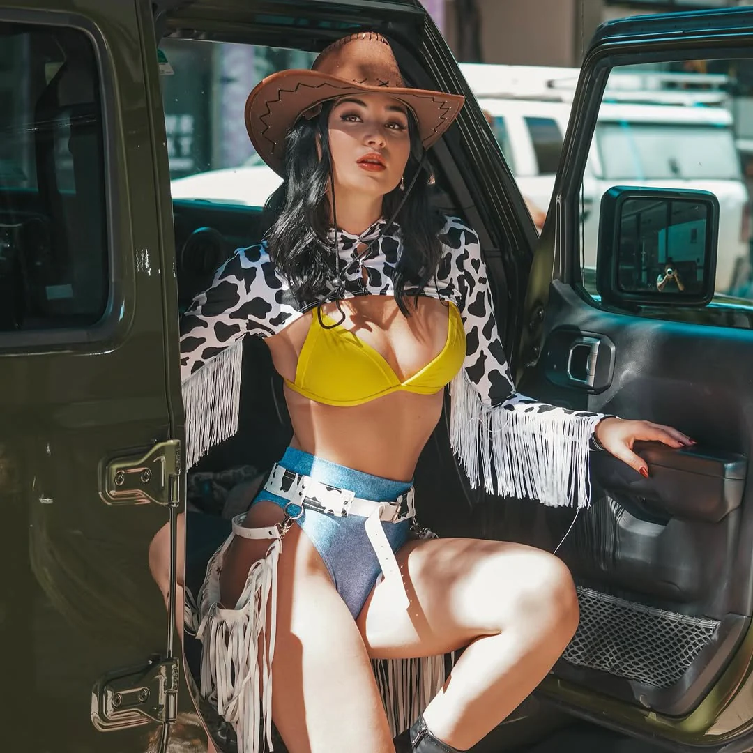 Sexy Cowgirl with cow print - Image 2