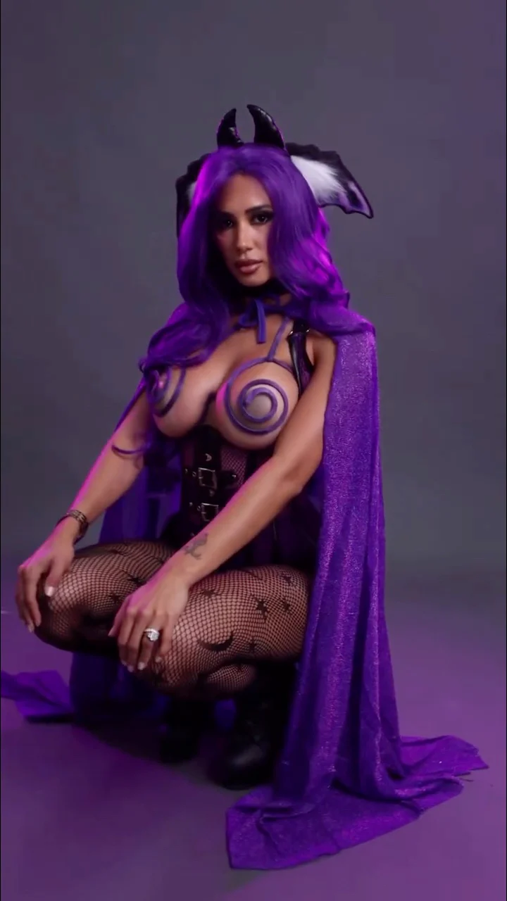 Teasing Demon Bat Costume - Image 13